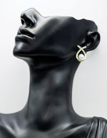 Best fashion jewelry in UAE premium pearl studs with crystal setting.