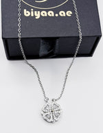Waterproof silver magnetic folding four leaf clover necklace Dubai.