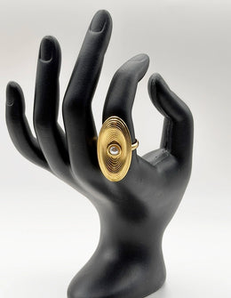 Hypoallergenic non-tarnish abstract textured gold ring UAE.
