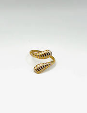 Hypoallergenic non-tarnish architectural pearlescent inlay ring UAE.