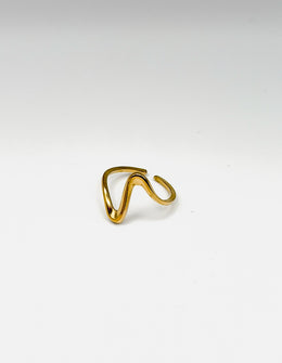 18K gold plated minimalist wave open ring by Biya Accessoires.