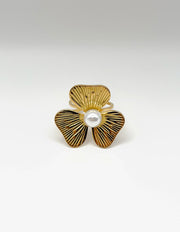Waterproof gold large pearl botanical ring for women Dubai.