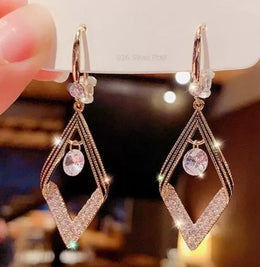 Luxe Geometric Solitaire & Pavé Diamond Drop Earrings | BEST FASHION JEWELRY IN UAE
