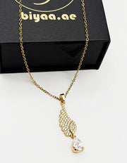 Hypoallergenic non-tarnish gold teardrop crystal jewelry UAE.