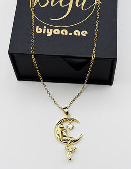 Waterproof non-tarnish artificial gold jewelry mermaid pendant in a luxury gift box.