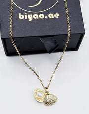Everyday luxury fashion jewelry necklace with durable PVD gold coating in the UAE.