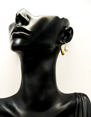 Waterproof non-tarnish artificial gold jewelry pearl hoops in Dubai.
