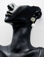 Everyday luxury jewelry uae aesthetic floral earrings by the best jewelry shop in UAE.