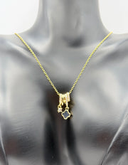 Everyday luxury fashion jewelry lucky clover necklace with durable PVD gold coating in Dubai.