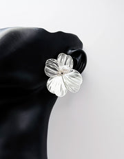Best artificial jewelry online Dubai silver filigree floral earrings.