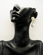 Biya Accessoires artificial jewellery online dubai vintage pearl halo drop earrings.