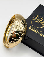 Waterproof 18K gold chunky pebble textured bangle Biya Accessoires UAE.