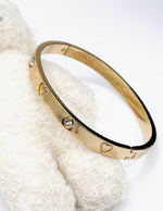 Waterproof gold minimalist love motif bracelet for women Dubai.