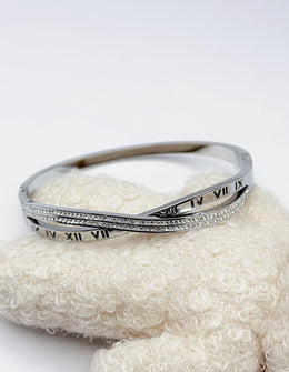 Hypoallergenic non-tarnish high polish silver twisted bangle UAE