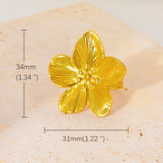 Modern luxury resort wear artisan gold flower ring gift for her.