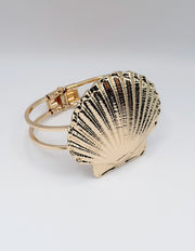 Hypoallergenic gold plated seashell open bracelet United Arab Emirates.