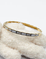 Waterproof gold alternating pearl and crystal scale bracelet for women Dubai.