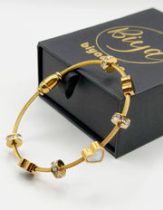 Waterproof minimalist gold heart charm bracelet UAE.