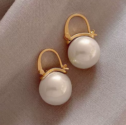 Luxe Orb Pearl Drop Huggie Earrings | Biya Accessoires