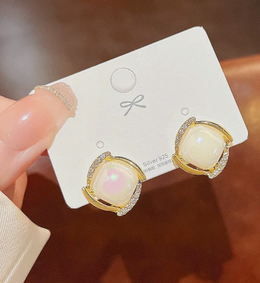Luxe Iridescent Moonstone & Pavé Crystal Gold Studs | Biya Accessoires