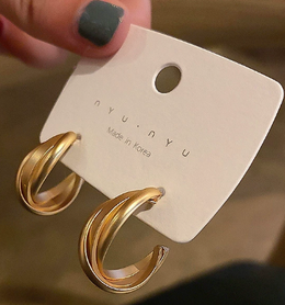 Luxe Twisted Gold Triple-Hoop Statement Earrings | Biya Accessoires