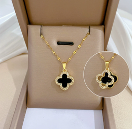 Midnight Clover Pavé Faceted Gold Necklace – Non-Tarnish | Biya Accessoires